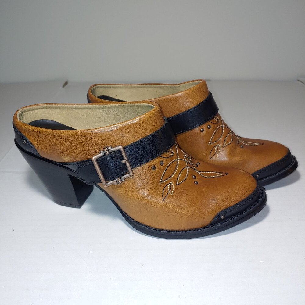 Durango Western Slip On Buckle Strap Embroidered Mules Size 8 Carmel Brown
